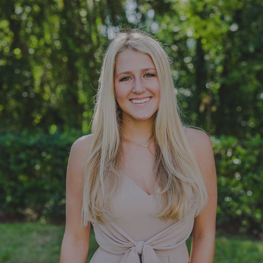 Meet your Posher, Olivia